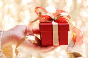 2012 Holiday Gift Ideas: Selecting CZ Jewelry that Reflects Her Style